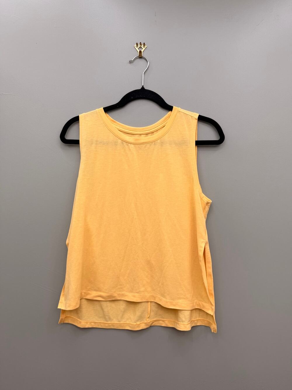 Nike Yoga Dri-FIT Sleeveless Muscle Tank Top Yellow Size Large